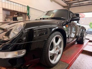 Porsche 993 Carrera — photo 4