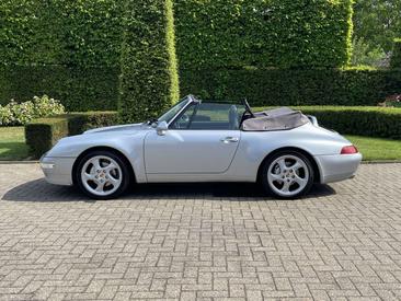 Porsche 993 CARRERA 4 — photo 4