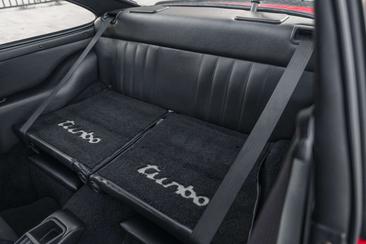 Porsche 964 Turbo — photo 16