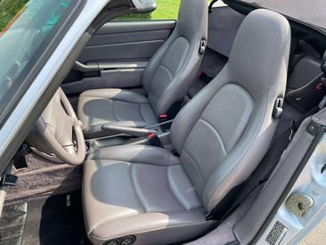 Porsche 993 CARRERA 4 — photo 11