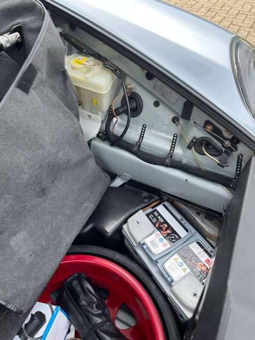 Porsche 993 CARRERA 4 — photo 20