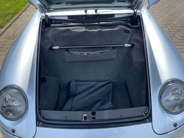 Porsche 993 CARRERA 4 — photo 22