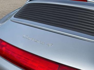 Porsche 993 CARRERA 4 — photo 27