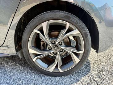 Audi A3 S Line 40 TFSIe — photo 9