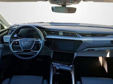 Audi E-tron S Line 50 — photo 9