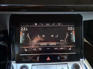 Audi E-tron S Line 50 — photo 17