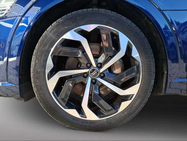 Audi E-tron S Line 50 — photo 19