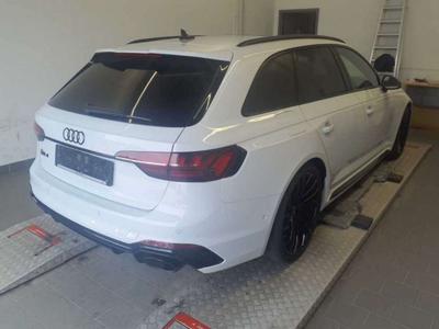 Audi RS4 Avant Black Matrix