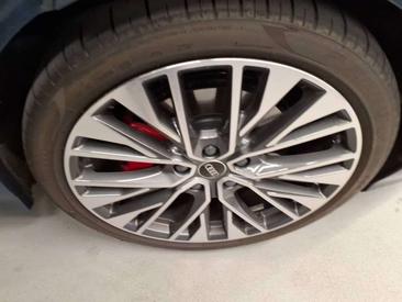 Audi S6 Avant — photo 5