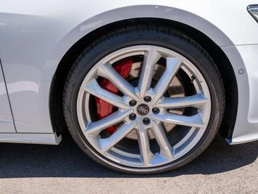 Audi S6 3.0 TDI — photo 9