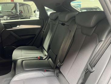 Audi Q5 Sportback S Line 35 TDI — photo 8