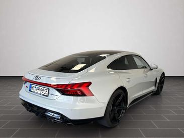 Audi RS E-tron GT — photo 2