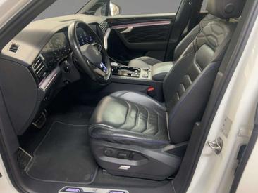 Volkswagen Touareg EHybrid — photo 7