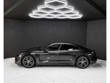 Porsche Taycan Performance Package — photo 2