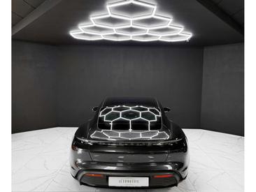 Porsche Taycan Performance Package — photo 4