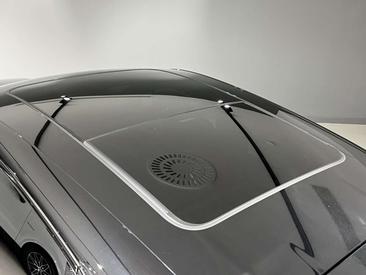 Porsche Macan Electrique S — photo 11