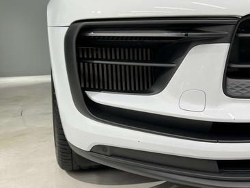 Porsche Macan Electrique S — photo 12