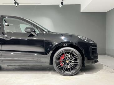 Porsche Macan Electrique S — photo 15