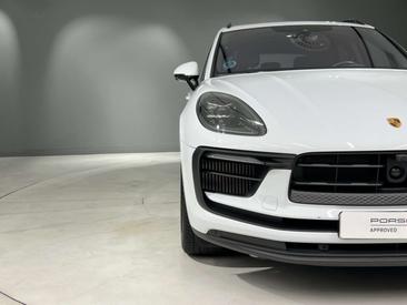 Porsche Macan Electrique S — photo 19