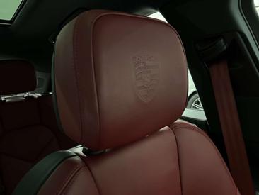 Porsche Macan Electrique S — photo 27