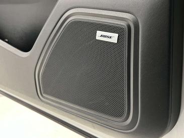 Porsche Macan Electrique S — photo 27