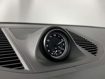 Porsche Macan Electrique S — photo 28