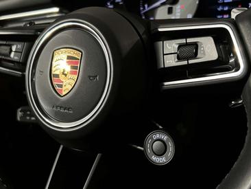 Porsche Macan Electrique S — photo 41
