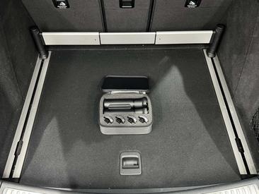 Porsche Macan Electrique S — photo 46