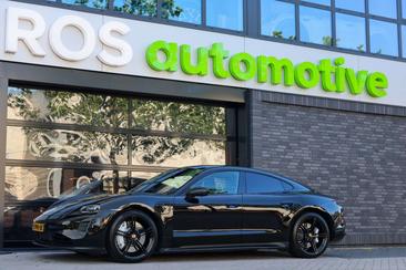 Porsche Taycan — photo 2