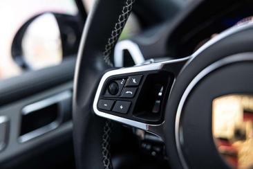 Porsche Cayenne III E-Hybrid Platinum — photo 21