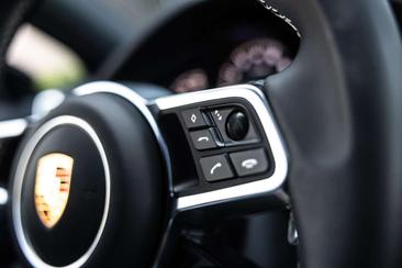 Porsche Cayenne III E-Hybrid Platinum — photo 22