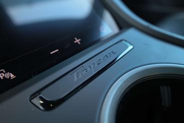 Porsche Taycan — photo 34