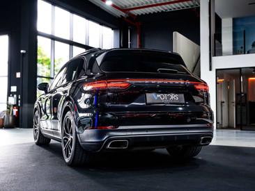 Porsche Cayenne III E-Hybrid — photo 2