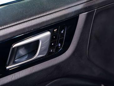 Porsche Cayenne III E-Hybrid — photo 13