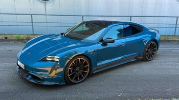 Porsche Taycan Turbo S — photo 2
