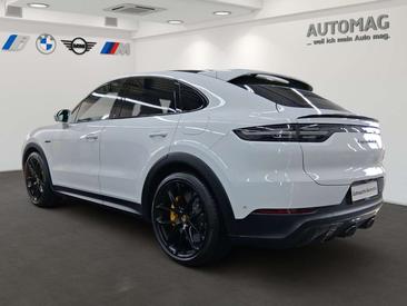 Porsche Cayenne III Turbo S E-Hybrid — photo 4