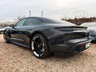 Porsche Taycan Turbo — photo 6