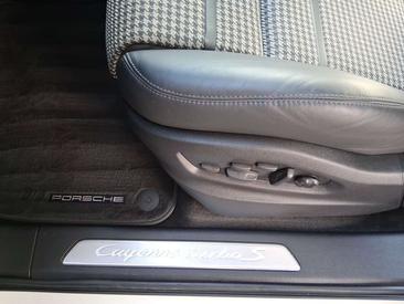 Porsche Cayenne III Turbo S E-Hybrid — photo 16