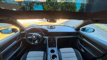 Porsche Taycan Turbo S — photo 27