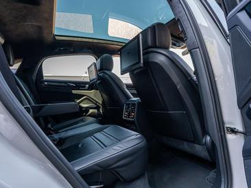 Porsche Cayenne III Turbo S E-Hybrid — photo 25