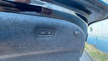 Porsche Taycan Turbo S — photo 40