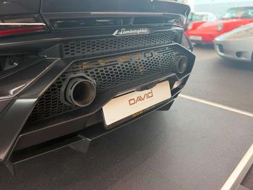 Lamborghini Huracán STO — photo 11