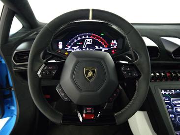 Lamborghini Huracán STO — photo 11