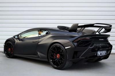 Lamborghini Huracán STO