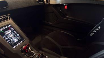Lamborghini Huracán STO — photo 17