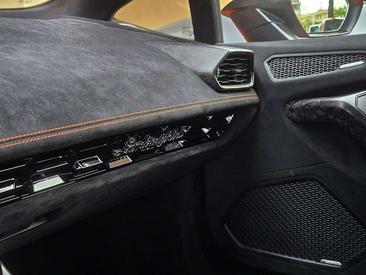 Lamborghini Huracán Performante — photo 14