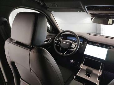 Land Rover Range Rover Velar Dynamic SE 4wd 2.0d I4 Mhev 204cv — photo 21