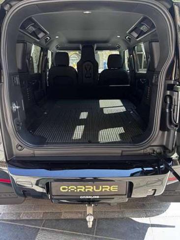 Land Rover Defender 110 URBAN 3.0 D MHEV D200 — photo 14