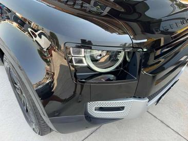Land Rover Defender 110 X-Dynamic SE 3.0d I6 Mhev 200cv Auto — photo 4