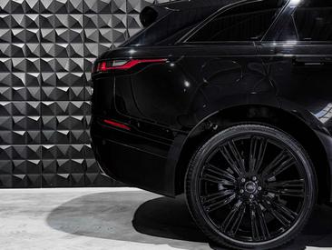 Land Rover Range Rover Velar R-Dynamic SE P400e — photo 25